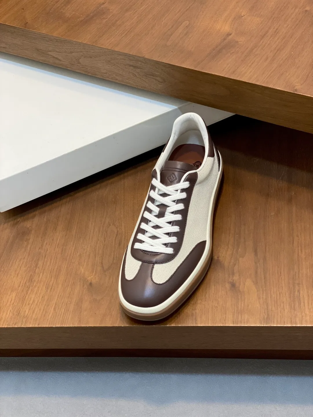 💰760 Loro Piana - Classic casual shoes, men's lace-up casual shoes and sneakers, high-quality lightweight and comfortable fabrics, suitable for outdoor leisure, the color scheme is young and energetic, and it looks great with sportswear or casual suits! Code number: 39-44 (38, 45, 46, can be customized)